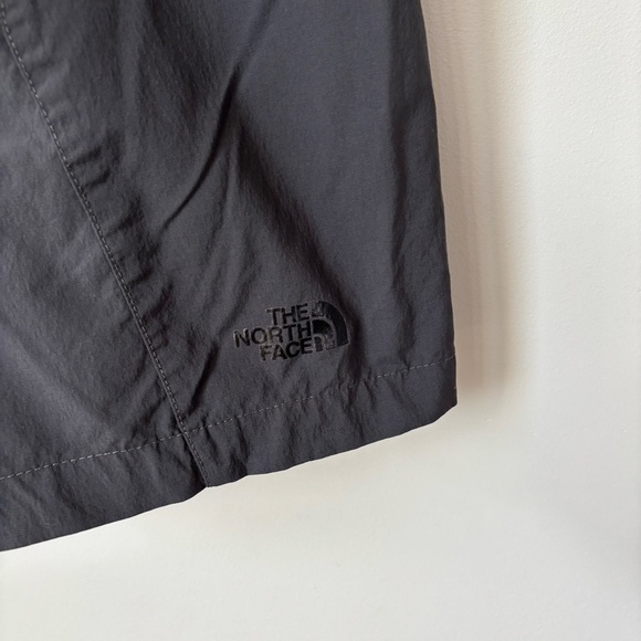 The North Face Hiking Shorts Size 36 - Picture 2 of 9